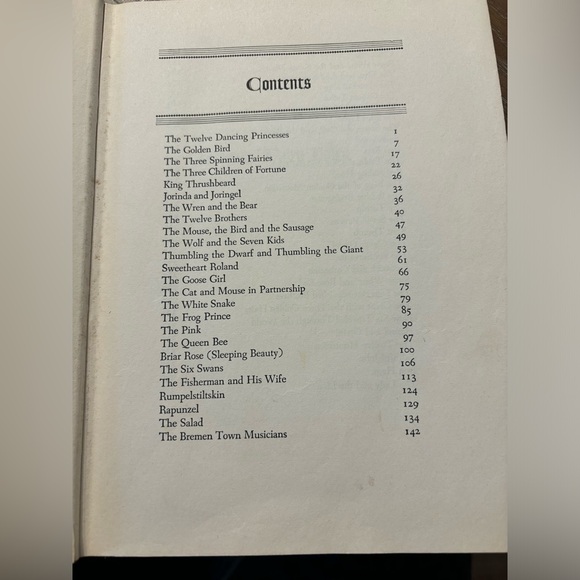 Illustrated Junior Library Grimm’s Fairytales - Picture 5 of 10